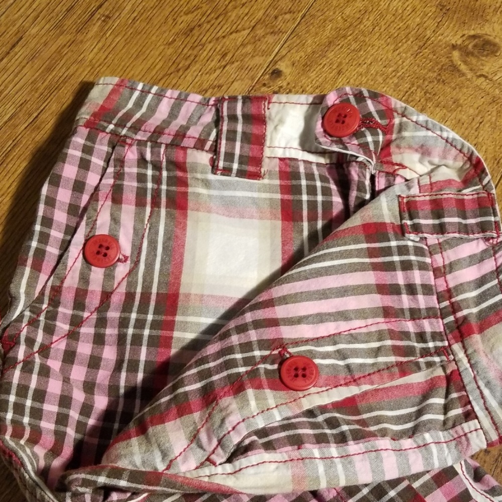 Shorts - Picture 7 of 8